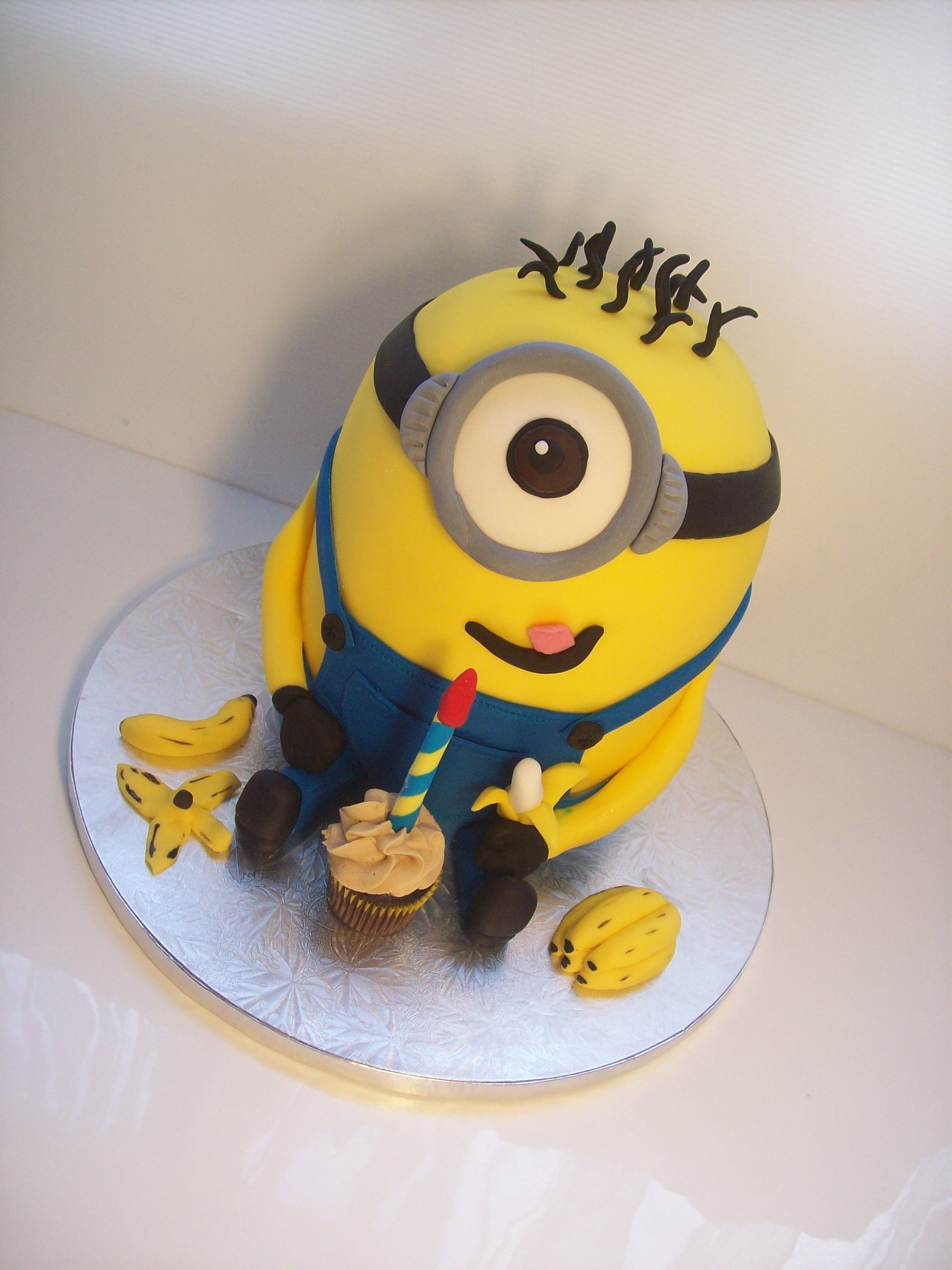 3d Minion Cake 325 • Temptation Cakes Temptation Cakes