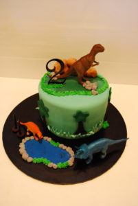 baby dinosaur cake