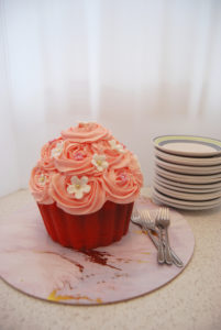 giant cupcake