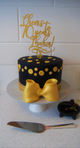 gold cake