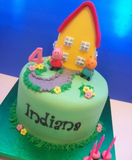 Peppa Cake $250