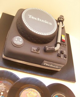 Turntables Cake $379