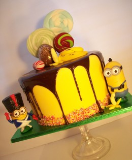 Minion Cake $249