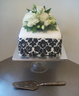 Demask Cake $299 (seasonal flowers)