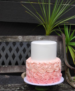 Rosette Wedding Cake $395