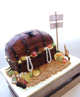 Treasure Chest Cake $299