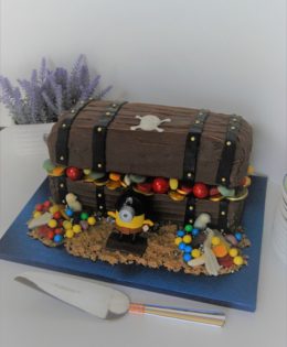 Treasure Chest Cake $299