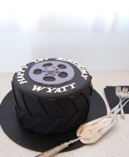 Tyre Cake $249 (8inch)