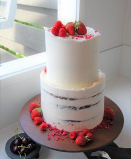 Rough Top Berries Cake (Seasonal) $399