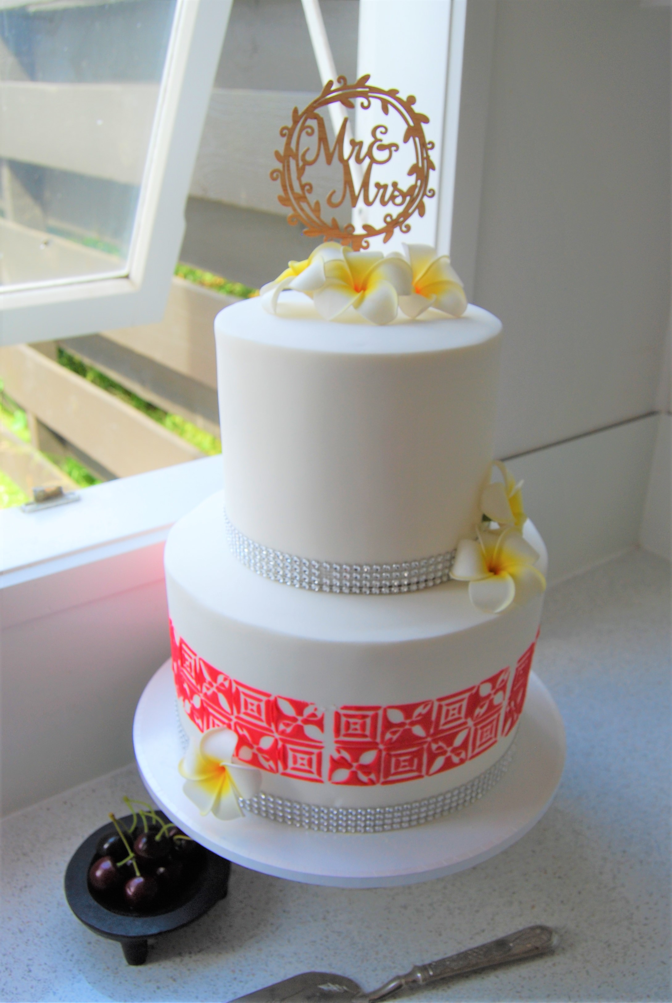Island Themed Wedding Cake 399 (60 serves) • Temptation